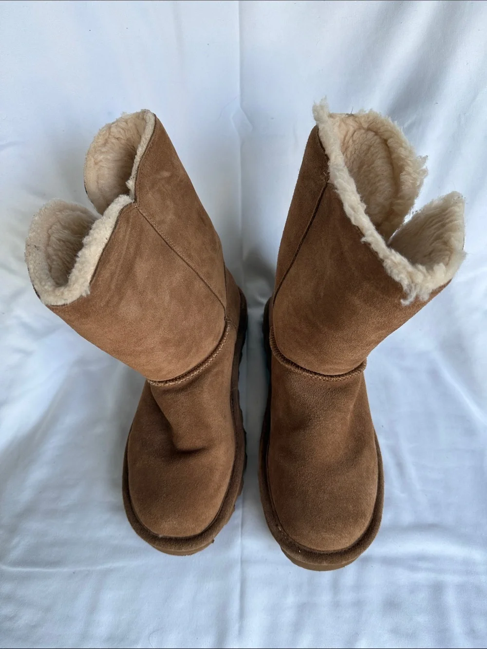 BearPaw Women's Brown Suede Shearling Tassel Winter Boots, Size 9